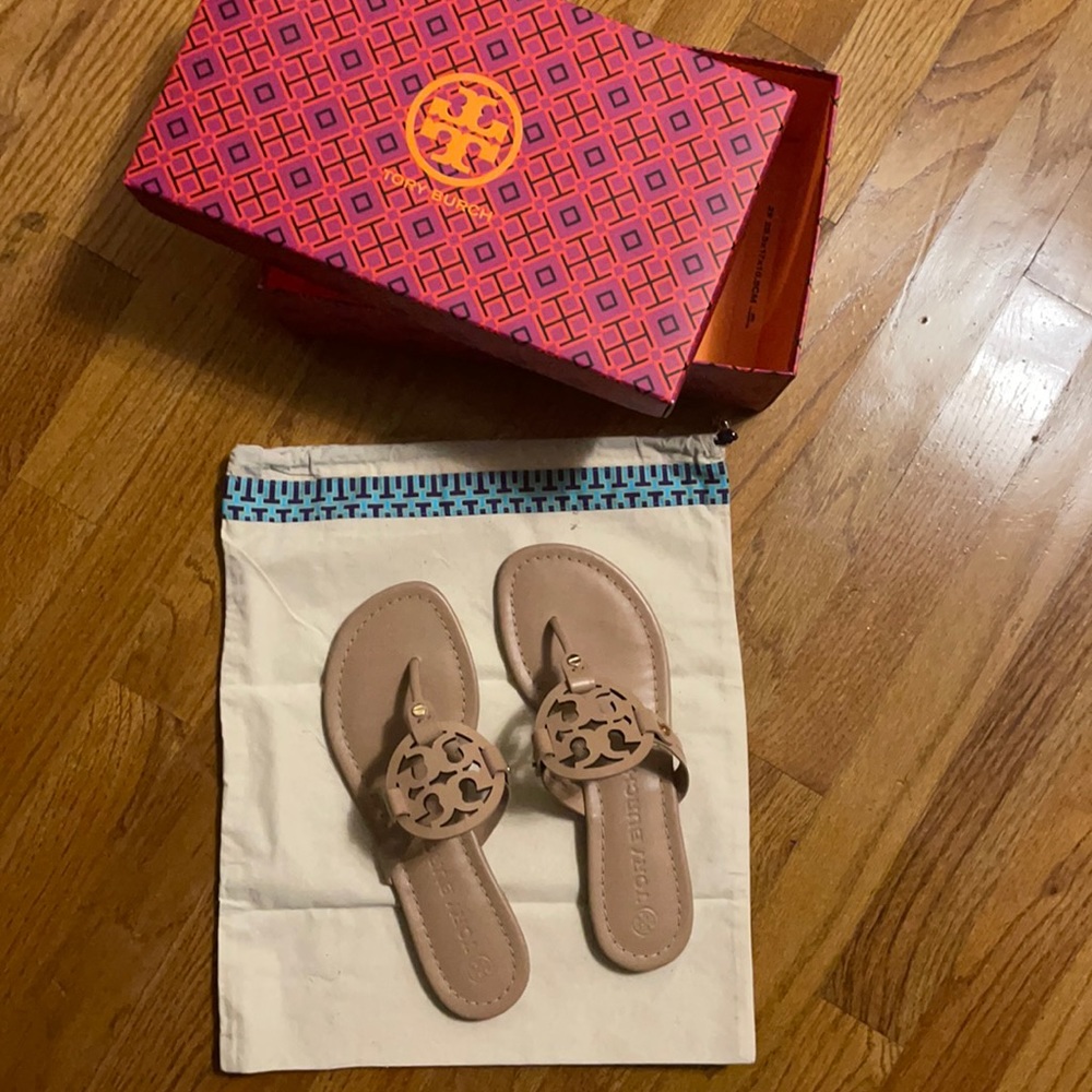 **BRAND NEW** Tory Burch Slides